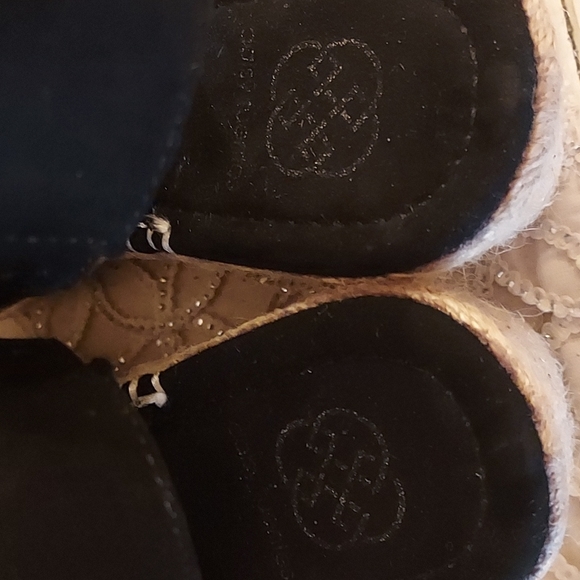 Daisy Fuentes Rory Black Wedge Sandals, Size 8.5 - Picture 7 of 14